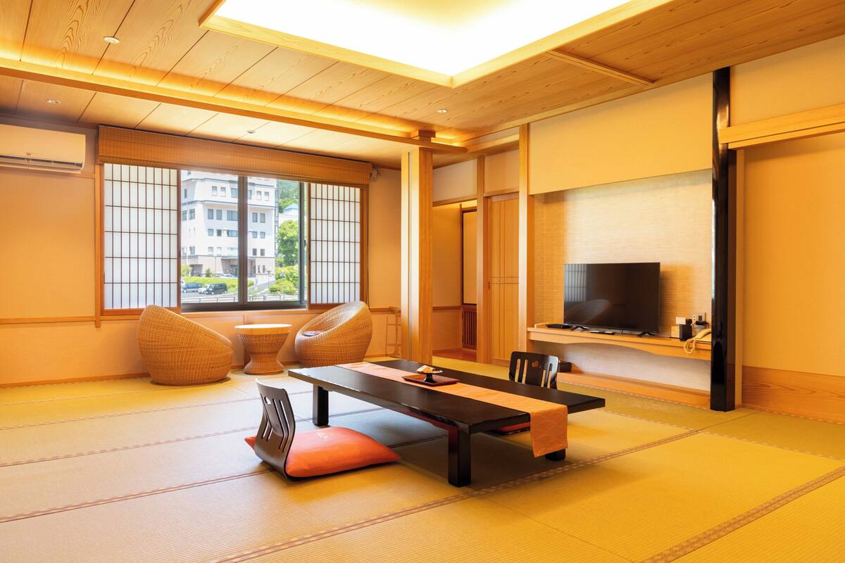 Japanese Deluxe Room, River view, Non Smoking | In-room safe, free WiFi