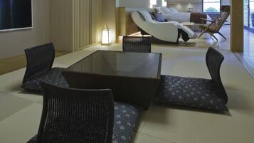 In-room safe, free WiFi