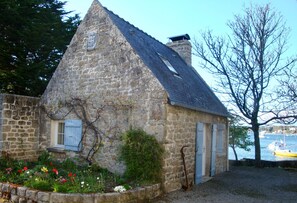 Exterior - This fisherman-gardener house by the sea offers a breathtaking view! (Combrit)