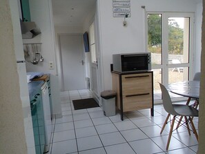 Interior - This fisherman-gardener house by the sea offers a breathtaking view! (Combrit)