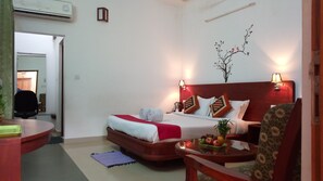 Habitación Deluxe doble, 1 cama de matrimonio grande, no fumadores | 1 dormitorio, sábanas de algodón egipcio, ropa de cama de alta calidad