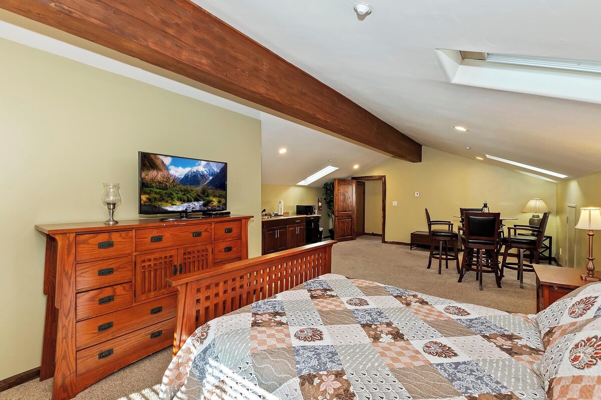 Photo 67 of Mountain Masterpiece by Destination Big Bear : High-End Custom Luxury Estate w/ Panoramic Lake Views! A/C! Game Room! Spa & more!
