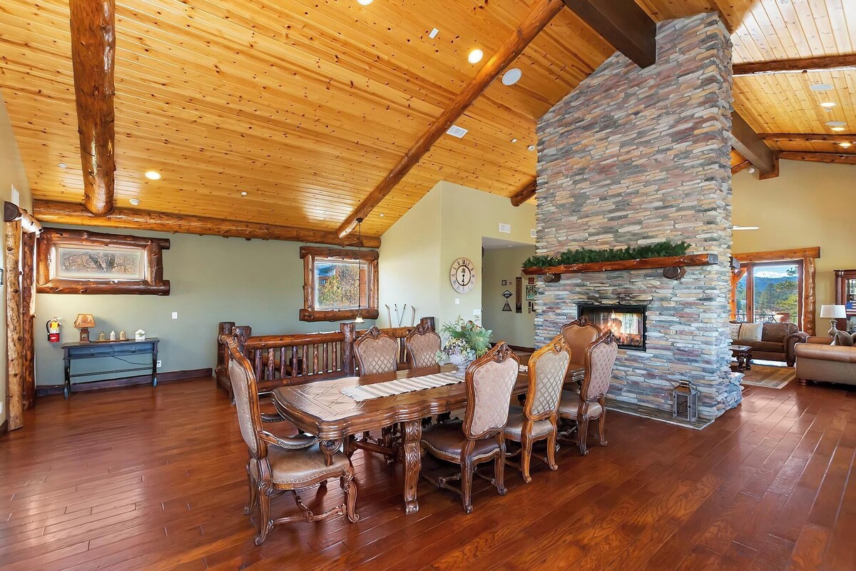 Photo 17 of Mountain Masterpiece by Destination Big Bear : High-End Custom Luxury Estate w/ Panoramic Lake Views! A/C! Game Room! Spa & more!