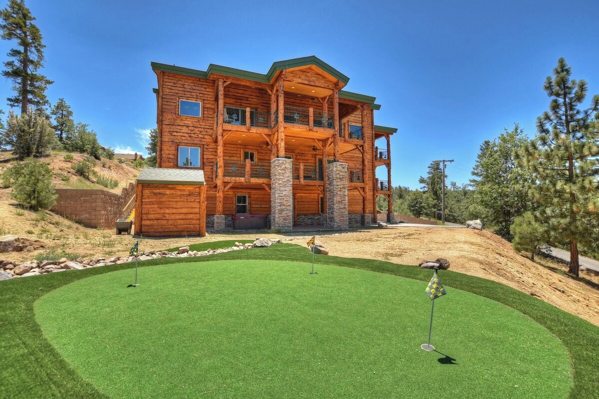 Photo 7 of Mountain Masterpiece by Destination Big Bear : High-End Custom Luxury Estate w/ Panoramic Lake Views! A/C! Game Room! Spa & more!