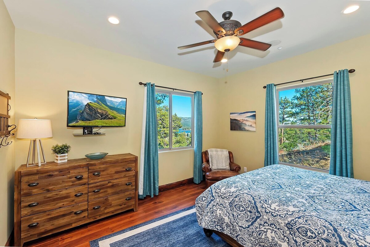 Photo 50 of Mountain Masterpiece by Destination Big Bear : High-End Custom Luxury Estate w/ Panoramic Lake Views! A/C! Game Room! Spa & more!