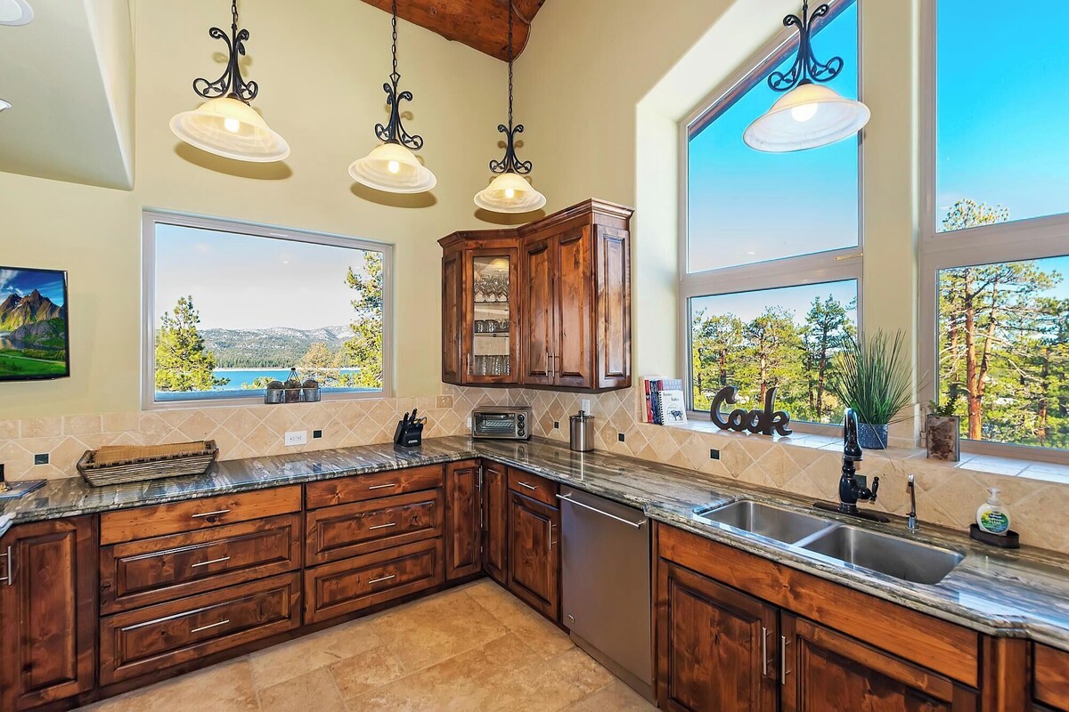 Photo 21 of Mountain Masterpiece by Destination Big Bear : High-End Custom Luxury Estate w/ Panoramic Lake Views! A/C! Game Room! Spa & more!