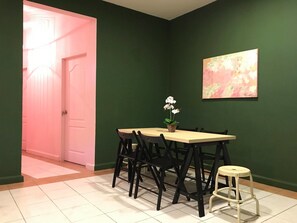 Apartment, 3 Bedrooms, Balcony (103A) | In-room dining