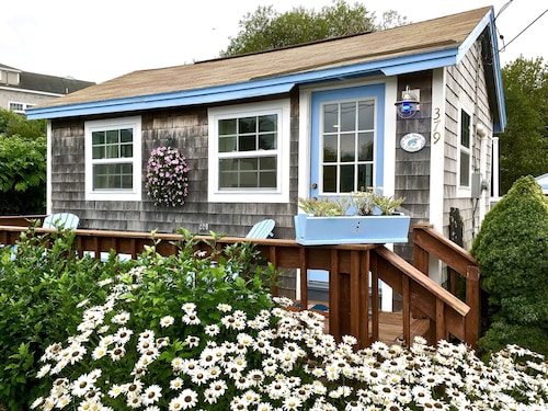 Flexible Cancellation! The Snug Cottage -Snug Harbor - East Matunuck, RI