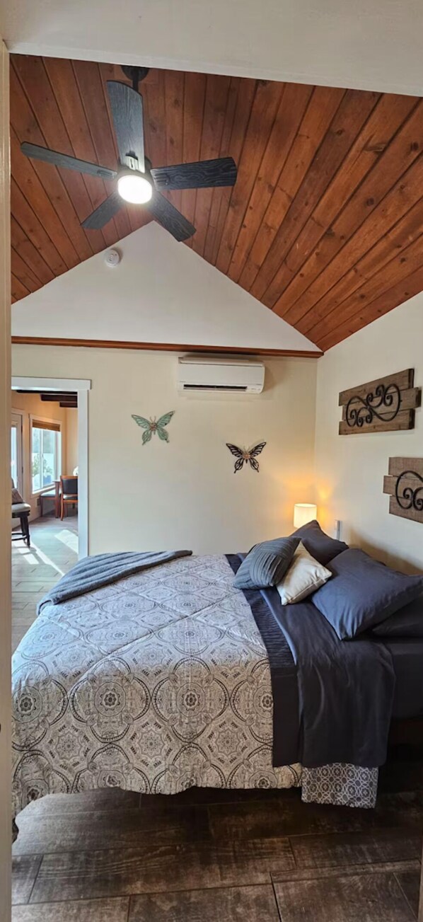 3 dormitorios, tabla de planchar con plancha, wifi gratis y ropa de cama