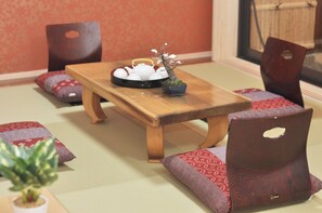 Fridge, microwave, stovetop, coffee/tea maker - Shirakabanoyado-fuka (Osaka)