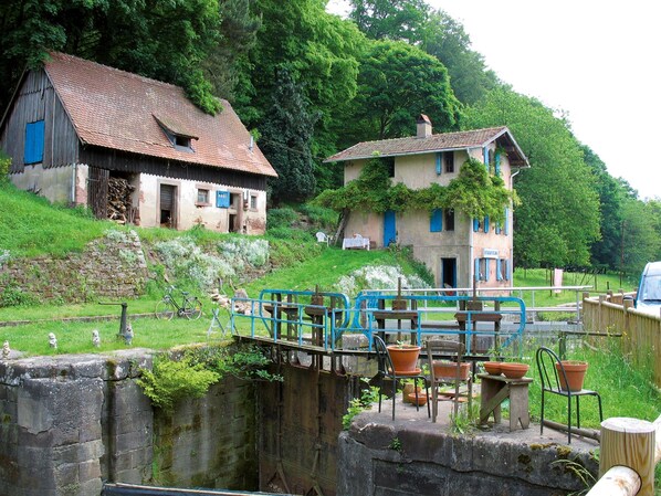 View from property - Vintage Houseboats at Niderviller Harbor by Kuhnle-Tours (Niderviller)