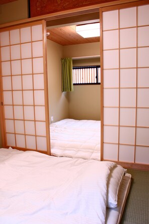 2 bedrooms, free WiFi - Shirakabanoyado-keigetsu (Osaka)