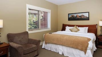 2 bedrooms, iron/ironing board, WiFi (free), bed sheets
