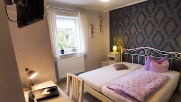 Doppelzimmer | Schreibtisch, Verdunkelungsvorhänge, schallisolierte Zimmer