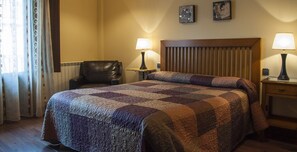 Cunas, camas plegables/adicionales y ropa de cama 