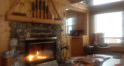 Water front, Log Cabin, Mountain Views, ATV Trails, hiking, fishing, creek front