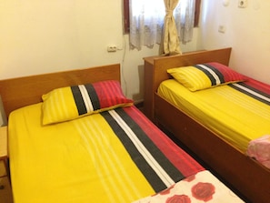 Standard-Doppelzimmer | Wohnbereich | Fernseher