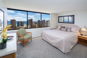 2 bedrooms, desk, iron/ironing board, travel cot