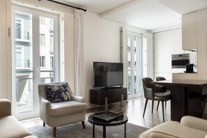 Appartement Standard, 1 chambre | Coin séjour | TV connectée