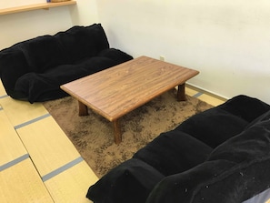 Dormitorio compartido, dormitorio mixto | Caja fuerte, tabla de planchar con plancha, wifi gratis y ropa de cama