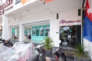 Exterior - Elite Hotel Muar (Muar)