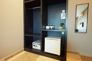 ห้องดีลักซ์ (Family) | ตู้นิรภัยในห้องพัก, โต๊ะทำงาน, เตียงเสริม/เปล, Wi-Fi ฟรี