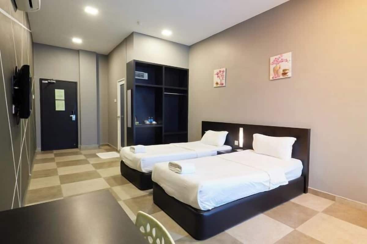 ตู้นิรภัยในห้องพัก, โต๊ะทำงาน, เตียงเสริม/เปล, Wi-Fi ฟรี