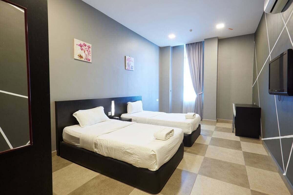 ห้องดีลักซ์ทวิน | ตู้นิรภัยในห้องพัก, โต๊ะทำงา น, เตียงเสริม/เปล, Wi-Fi ฟรี