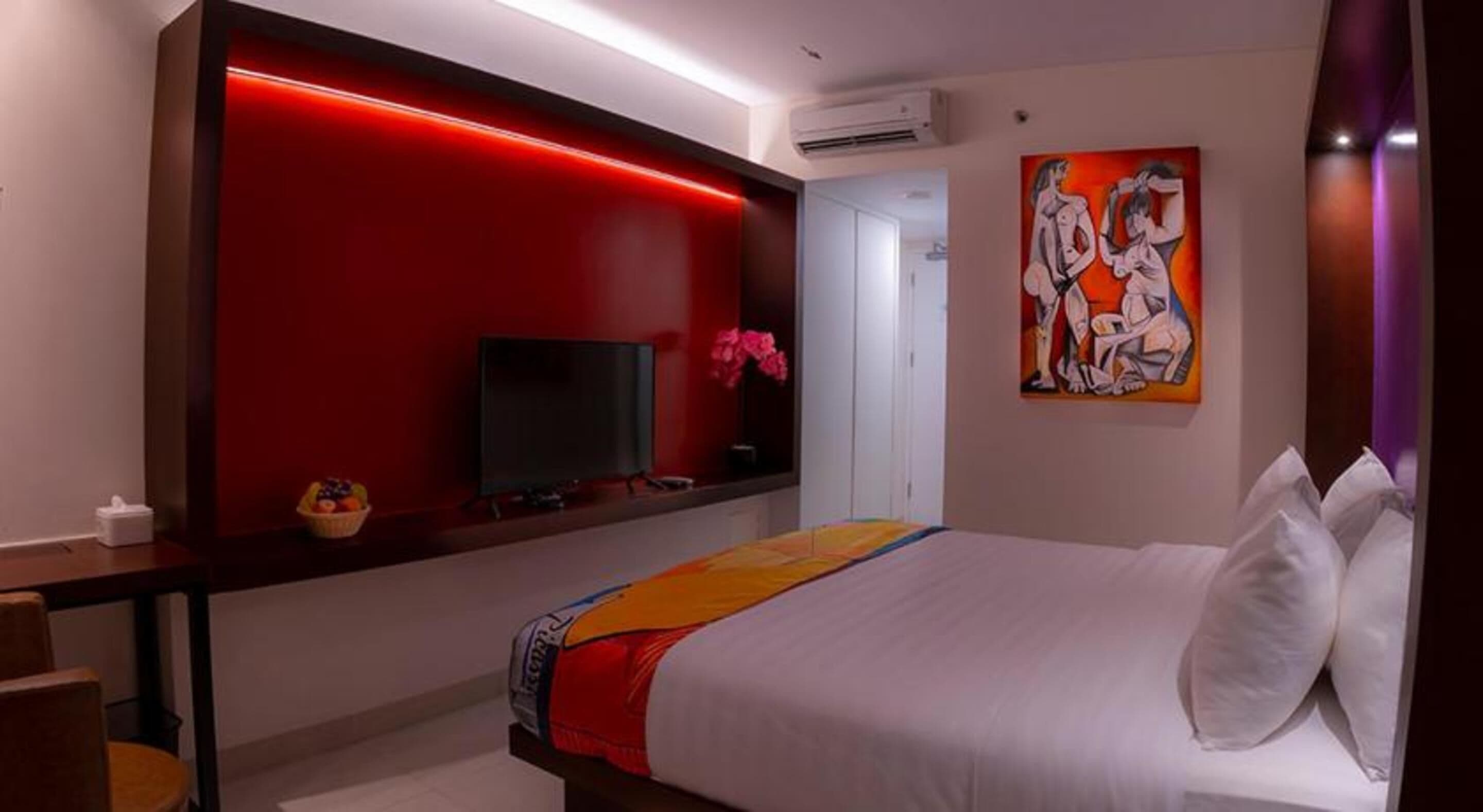 Photo - Grand Picasso Hotel