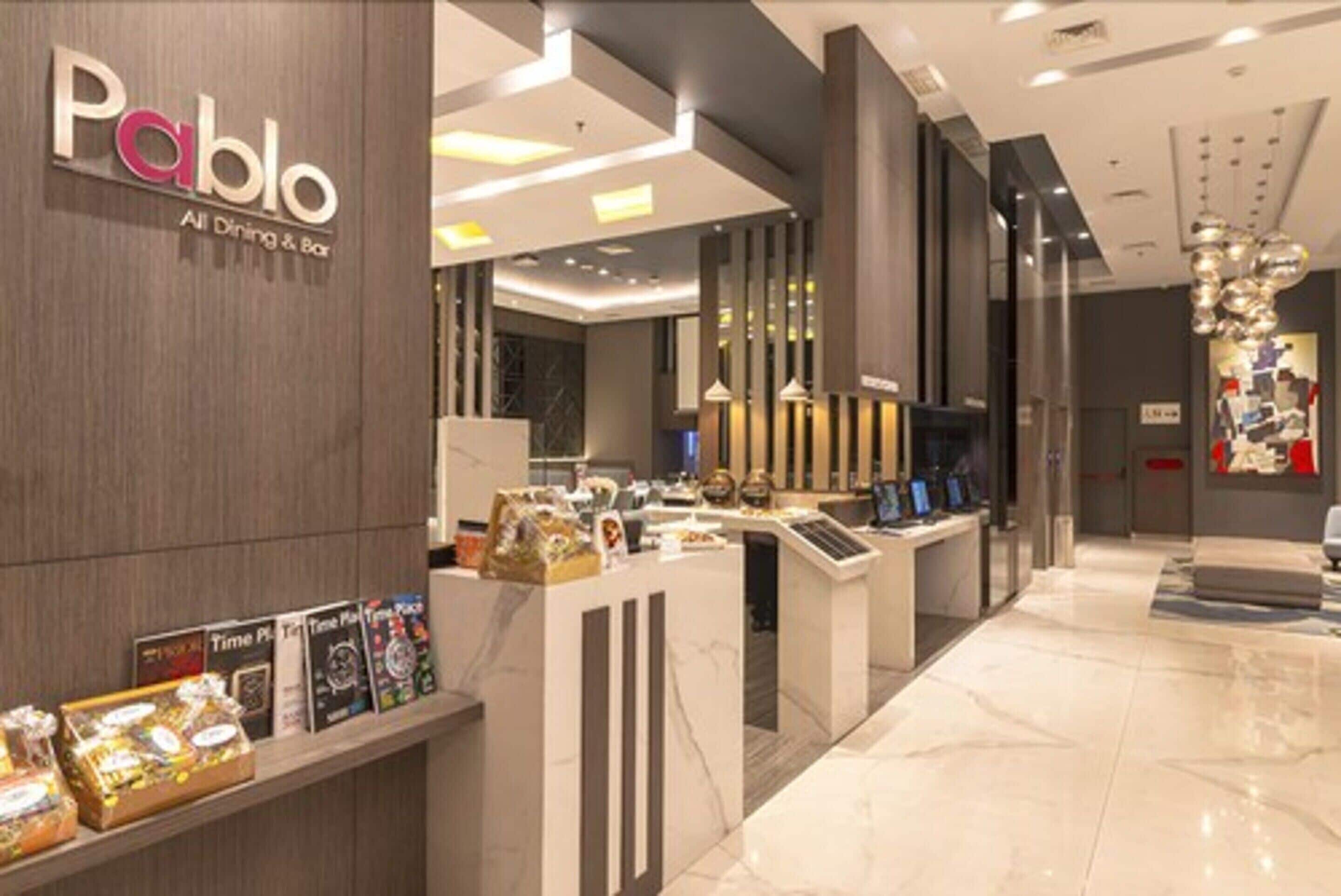 Breakfast, lunch, dinner served; Asian cuisine 