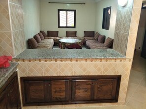 Family Villa, 3 Bedrooms | Private kitchen | Fridge, microwave, oven, stovetop