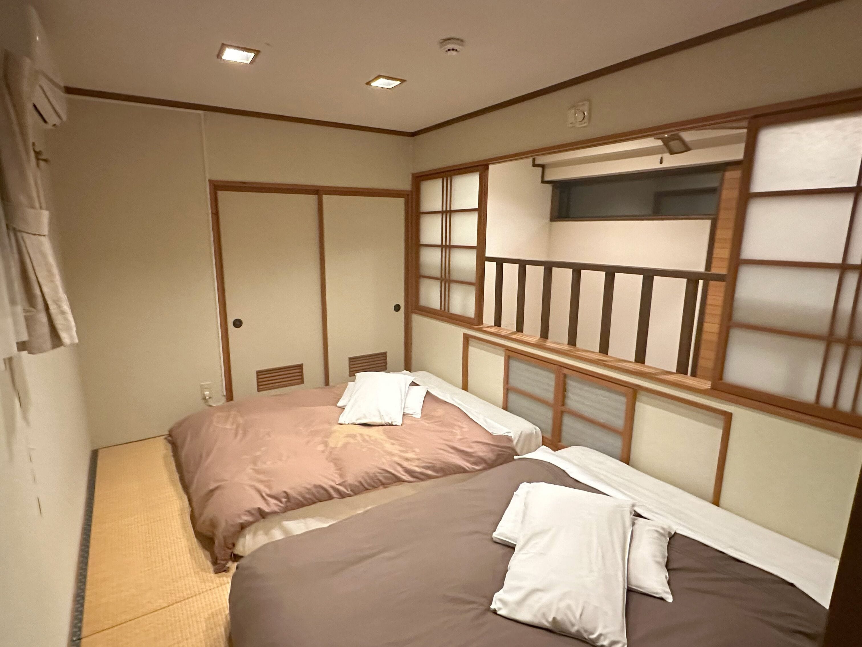 ペット同宿 屋内露天風呂付 戸建てタイプ２LDKコテージ | ベッドシーツ