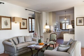 Villa - 5 sovrum (Merlo) | Vardagsrum | Platt-tv