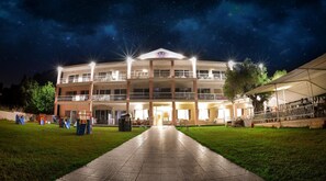 Garden - Crown Hotel (Kassandra)