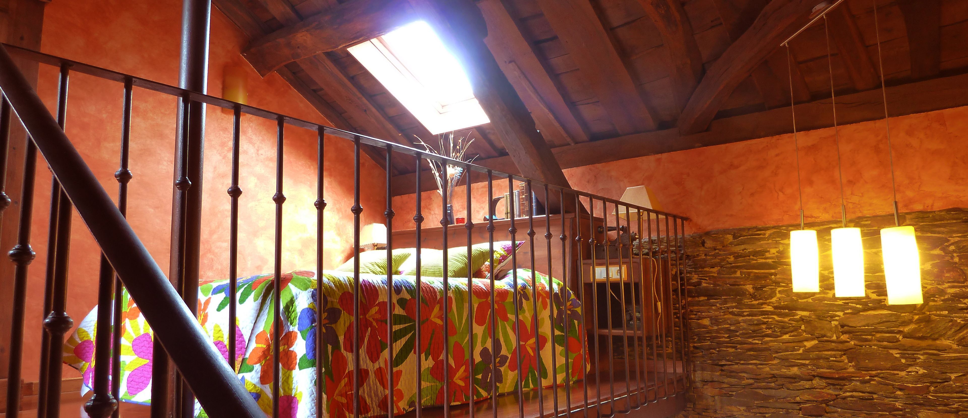 Premium bedding, laptop workspace, iron/ironing board, free WiFi