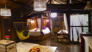 Loft luxo, banheira de hidromassagem | Área de estar | Smart TV