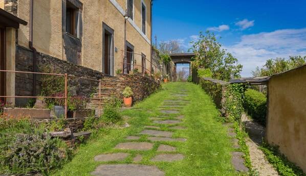 Overnatningsstedets indgangsparti