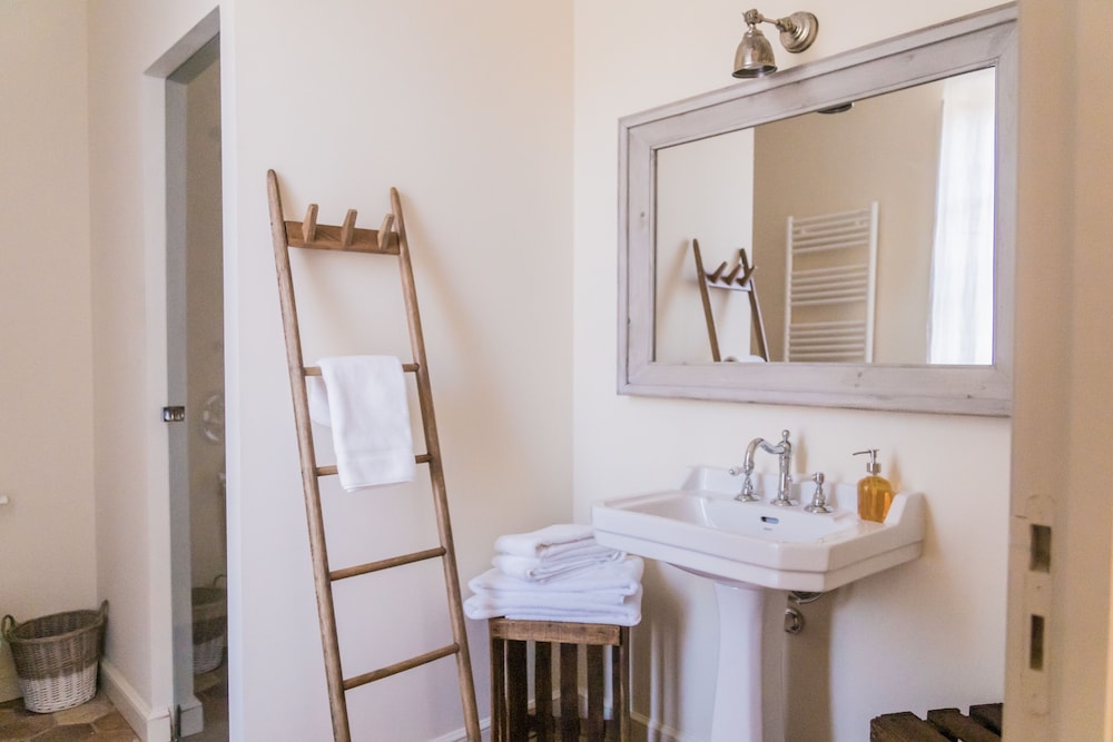 Château Saint-Roux by null