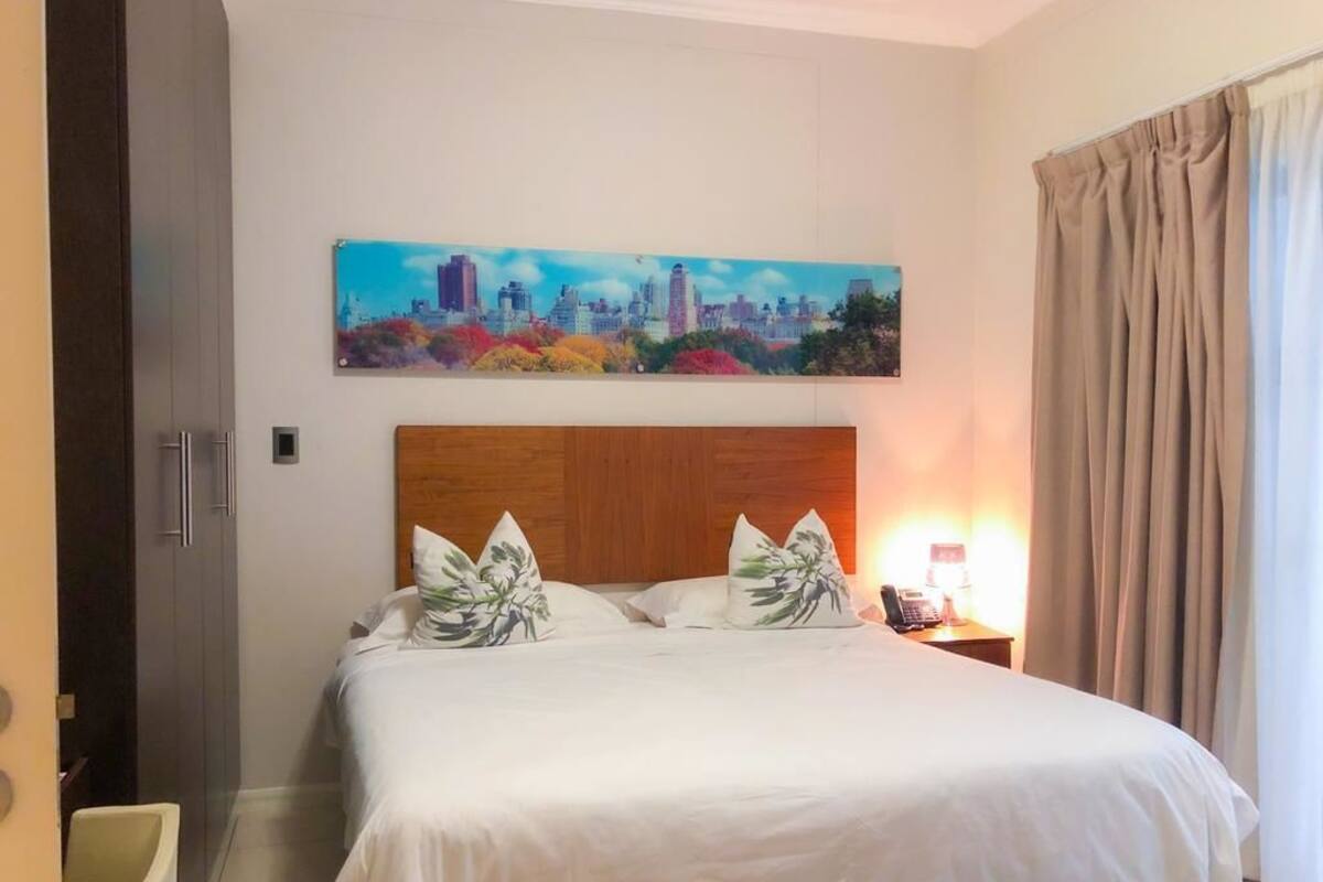 Luxe appartement, 1 kingsize bed, niet-roken | Lakens van Egyptisch katoen, luxe beddengoed, verduisterende gordijnen