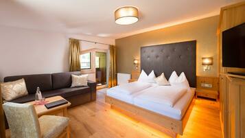 1 bedroom, in-room safe, WiFi, bed sheets