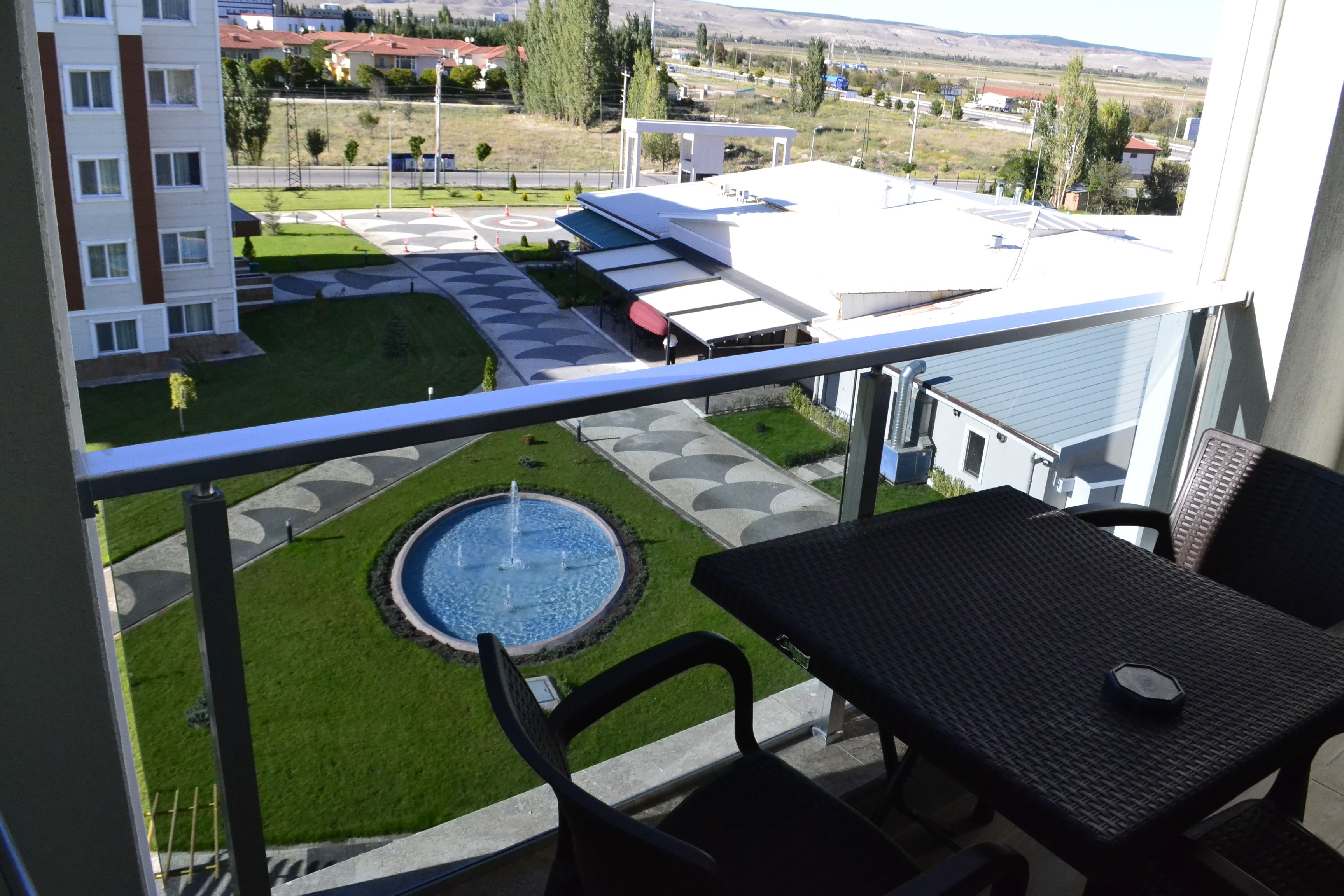 standard studio | balcony