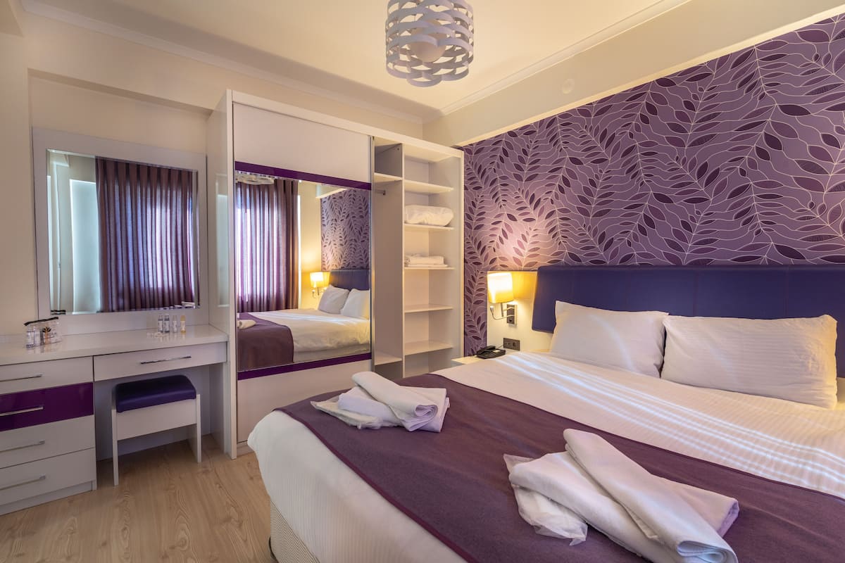 1 bedroom, premium bedding, minibar, individually decorated