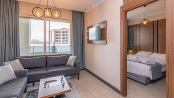 Literie de qualité supérieure, minibar, décoration personnalisée
