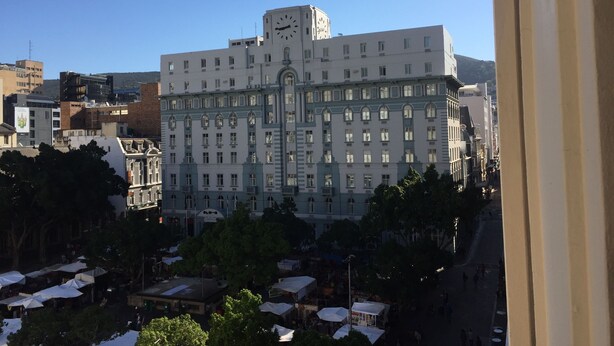 View from property - Light Spacious Central Located Apartment (Cape Town)
