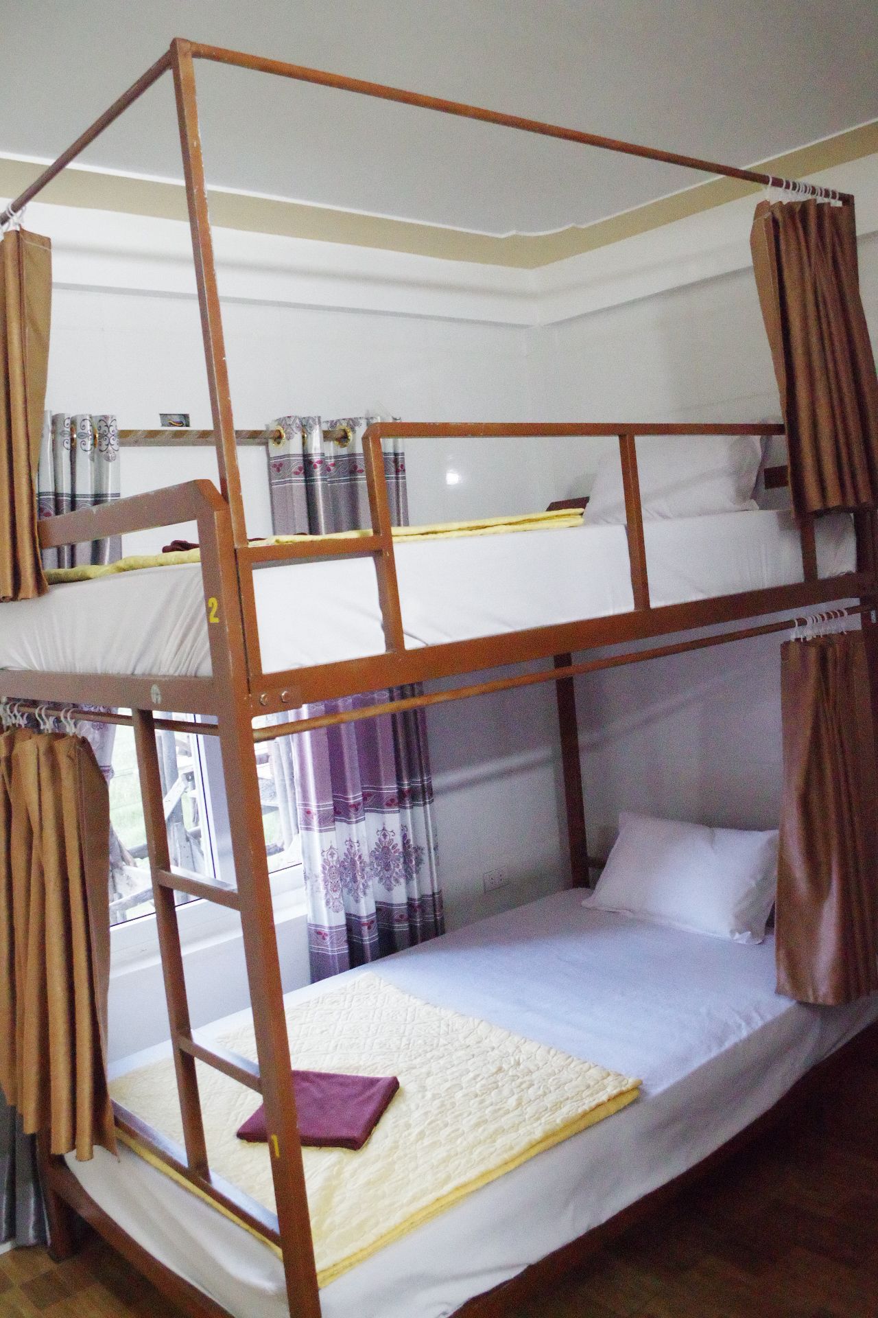bed in 4-bed mixed dormitory | free wifi, bed sheets