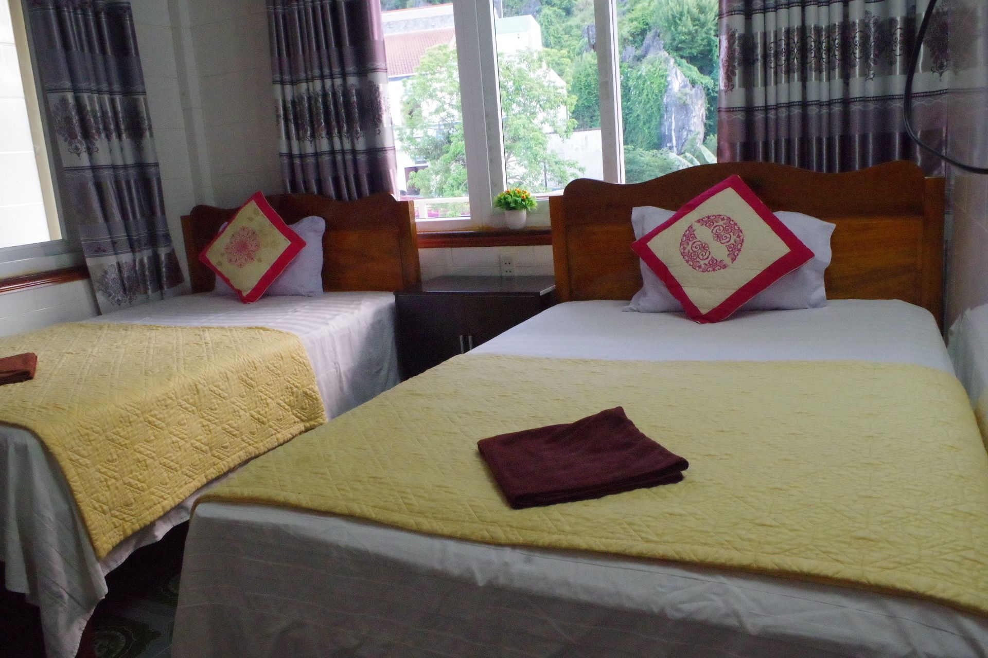 double or twin room | free wifi, bed sheets