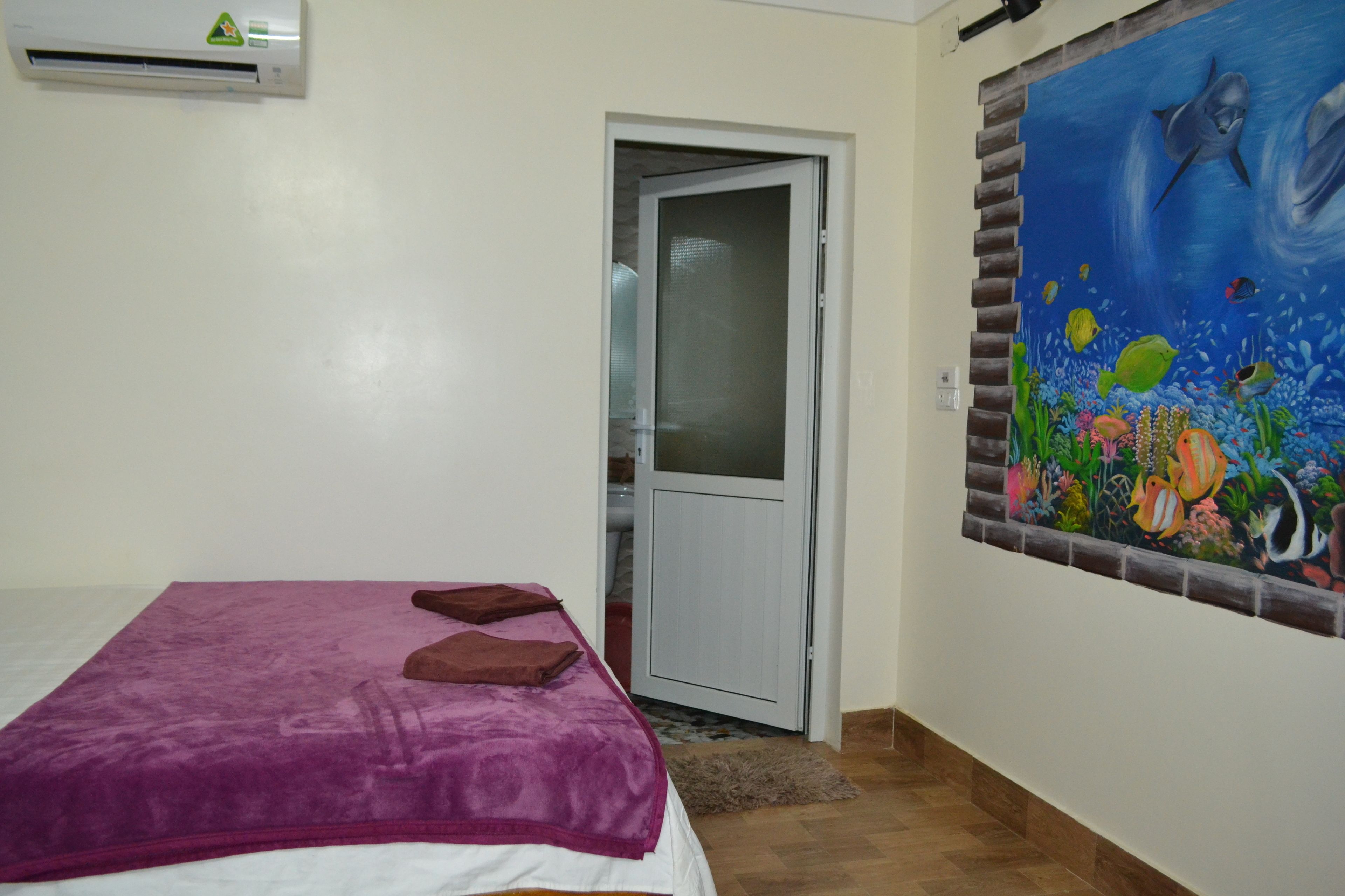 double room | free wifi, bed sheets