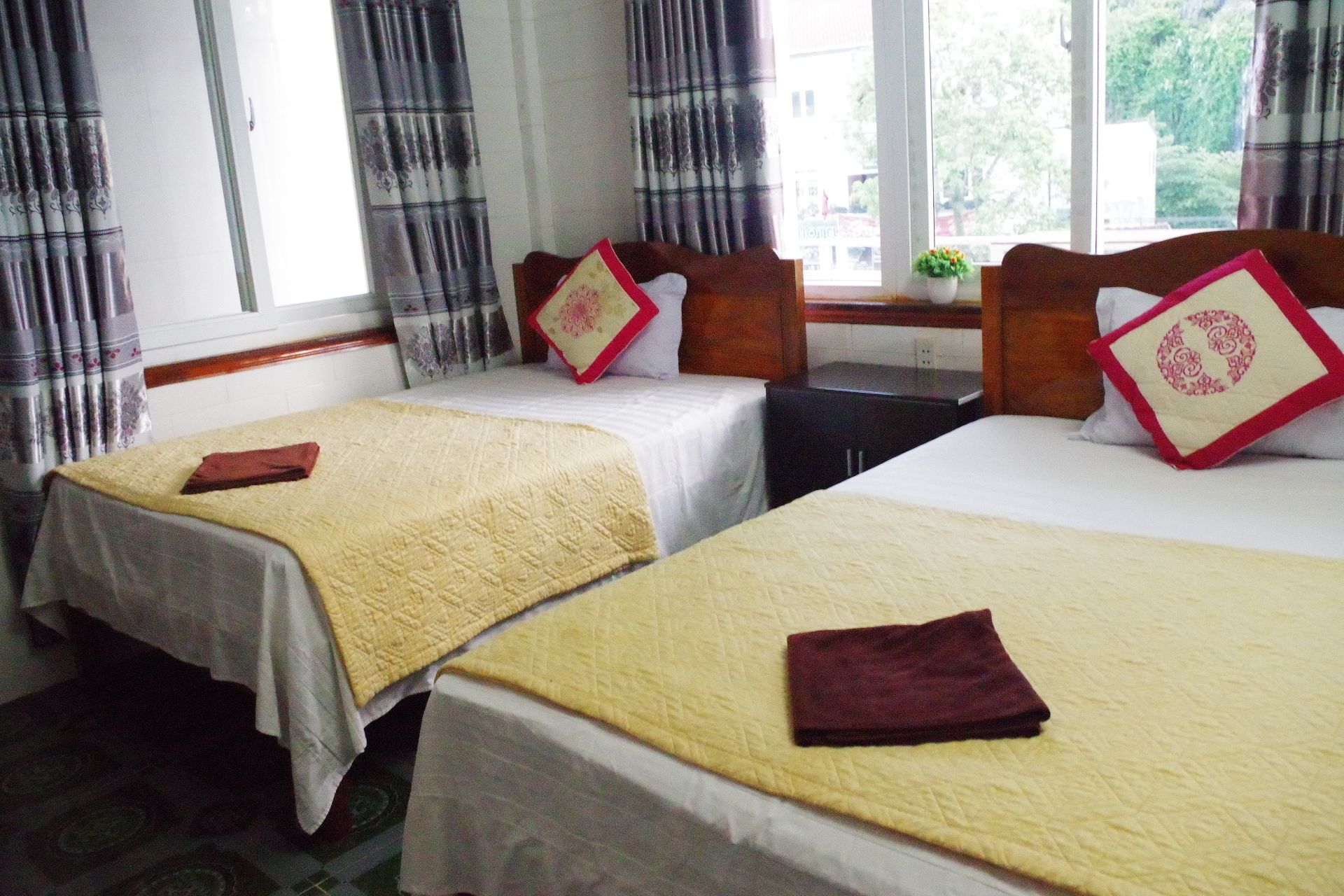 double or twin room | free wifi, bed sheets