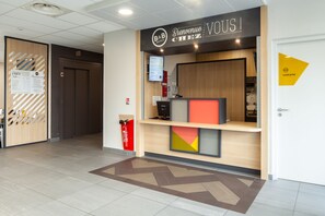 Reception - B&B HOTEL MEAUX (Meaux)