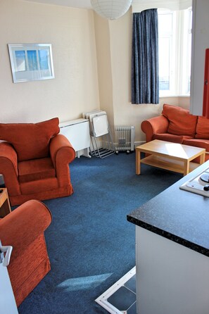 Living area - Sandpiper Holiday Apartments (Blackpool)